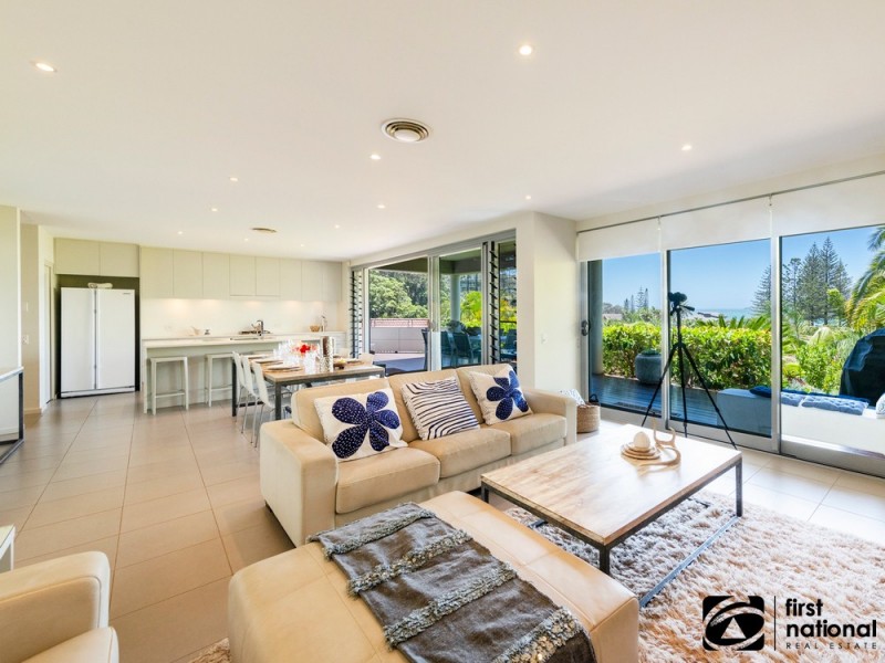 5/8 Solitary Islands Way, Sapphire Beach NSW 2450