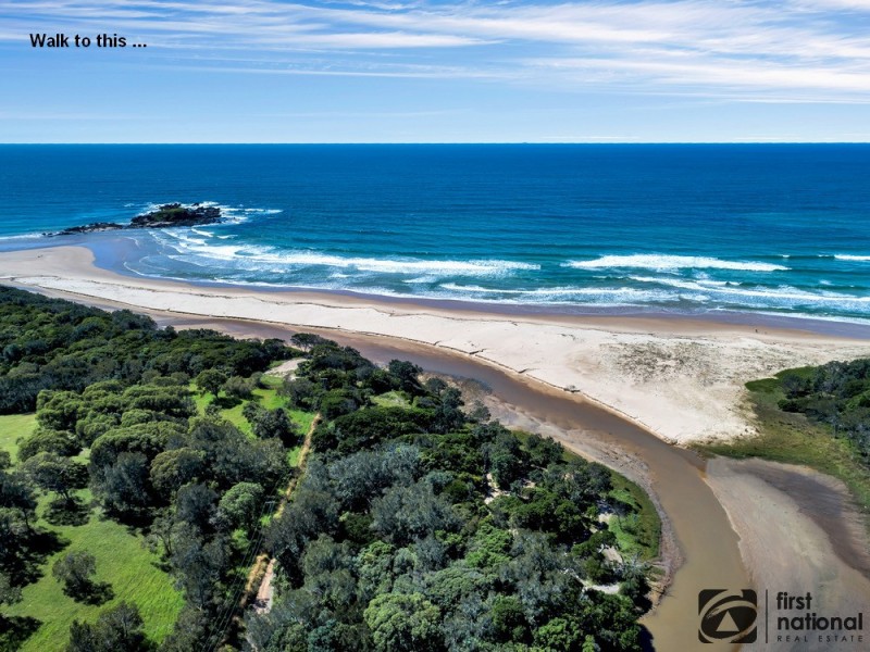 4 Burleigh Crescent, Woolgoolga NSW 2456