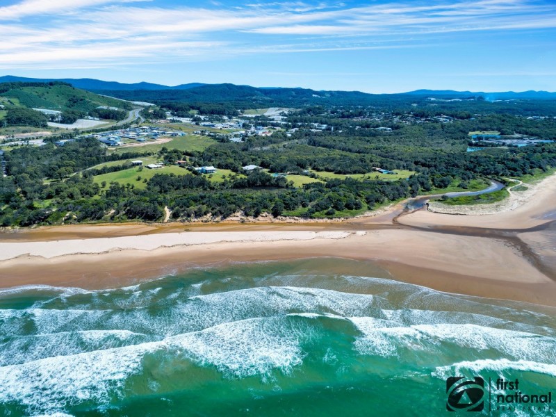 4 Burleigh Crescent, Woolgoolga NSW 2456