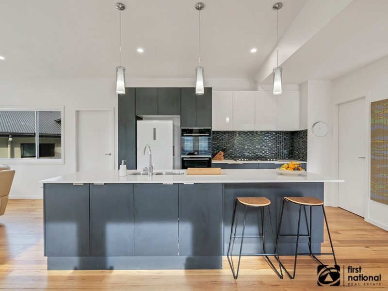 8 Knoll Place, Coffs Harbour NSW 2450