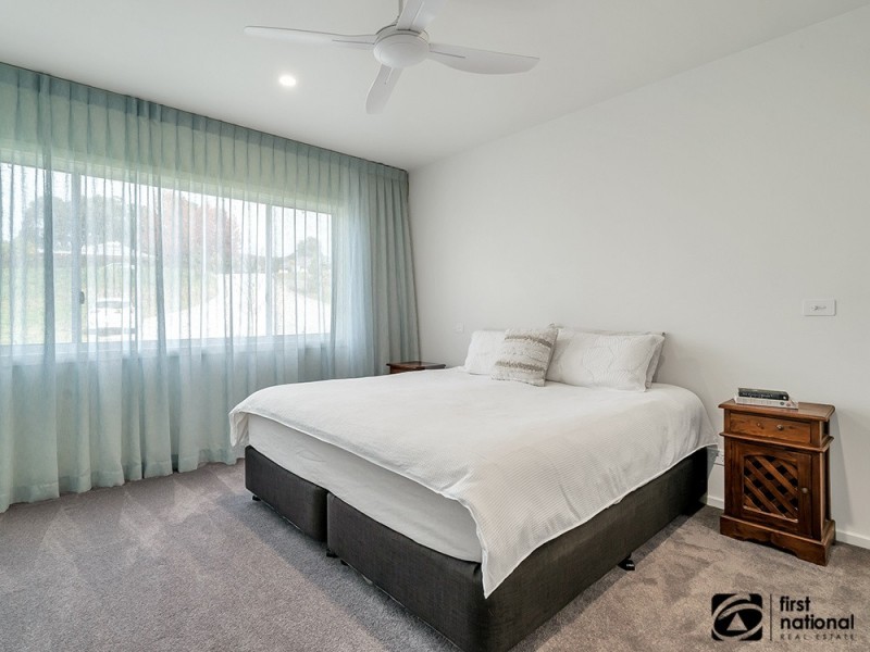 8 Knoll Place, Coffs Harbour NSW 2450