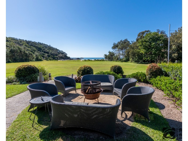 102/2 Firman Drive, Coffs Harbour NSW 2450