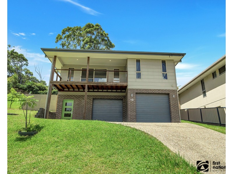 10 McPhee Close, Woolgoolga NSW 2456
