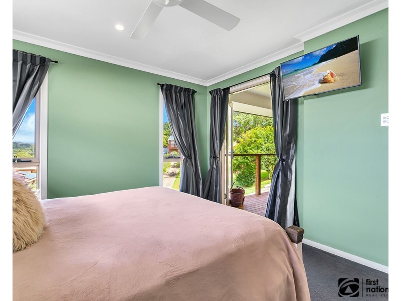 10 McPhee Close, Woolgoolga NSW 2456