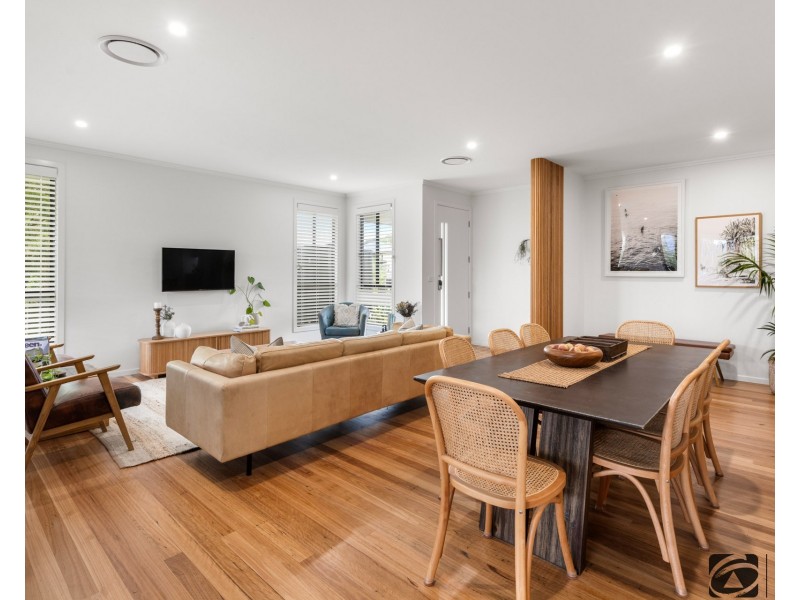 16 Parkland Parade, Coffs Harbour NSW 2450