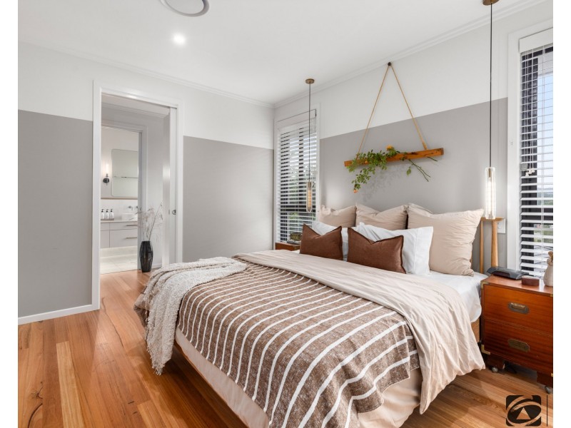 16 Parkland Parade, Coffs Harbour NSW 2450