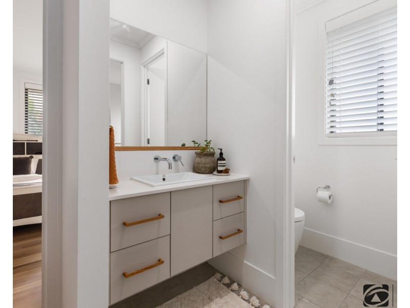 16 Parkland Parade, Coffs Harbour NSW 2450