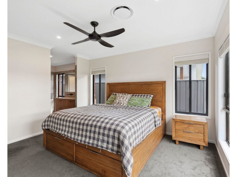 5 Ocean Point Avenue, Moonee Beach NSW 2450