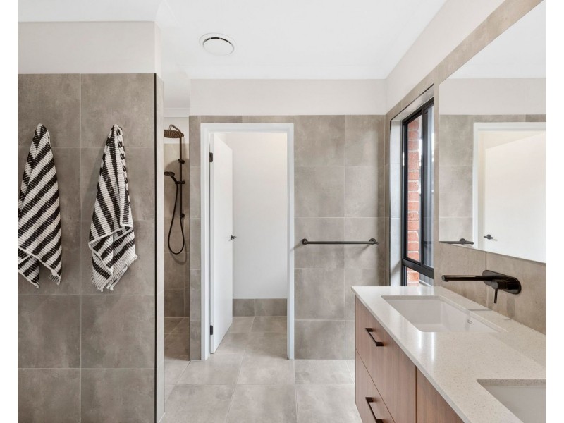 5 Ocean Point Avenue, Moonee Beach NSW 2450