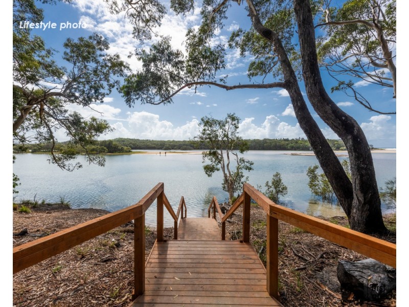 5 Ocean Point Avenue, Moonee Beach NSW 2450