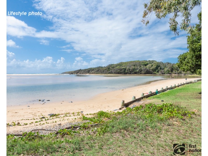 5 Ocean Point Avenue, Moonee Beach NSW 2450