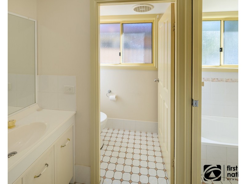 1 Meadow View Close, Boambee East NSW 2452