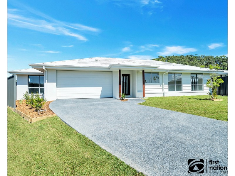 14 Shelly Close, Woolgoolga NSW 2456