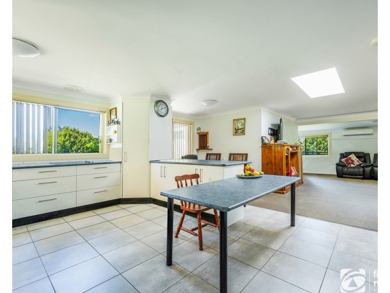 10 Andren Close, Bonville NSW 2441