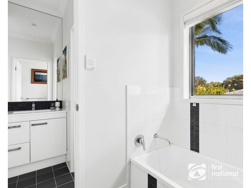38 Coachmans Close, Sapphire Beach NSW 2450