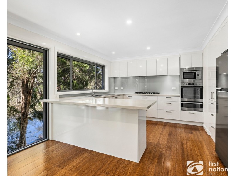 11 Gumtree Glen, Sapphire Beach NSW 2450
