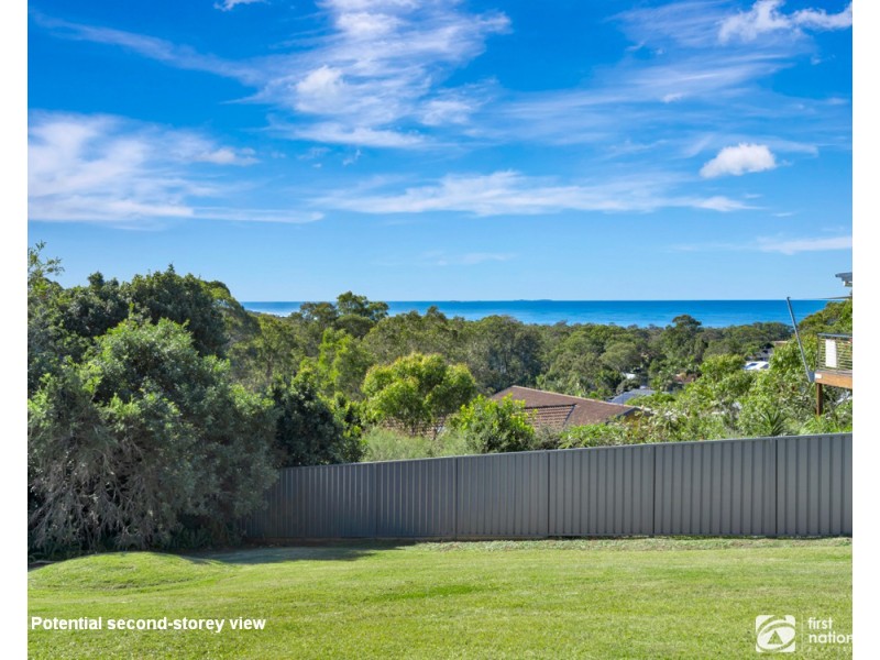 13 Campbell Street, Safety Beach NSW 2456