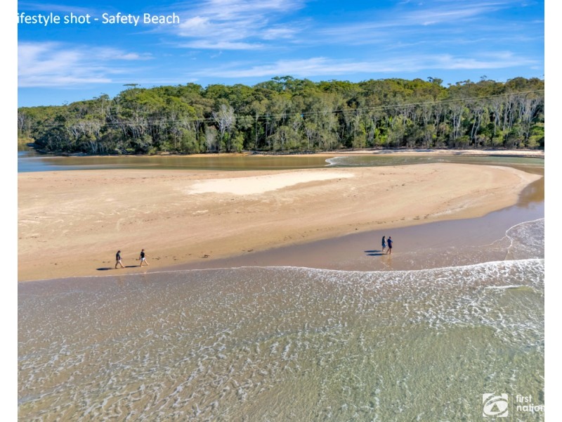 13 Campbell Street, Safety Beach NSW 2456
