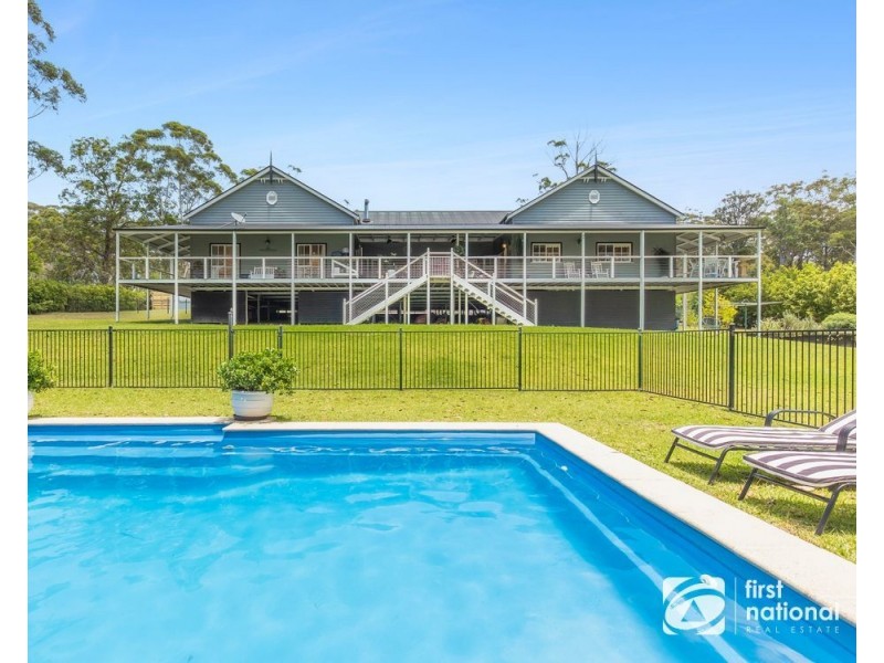 19 Goonaroo Place, Emerald Beach NSW 2456