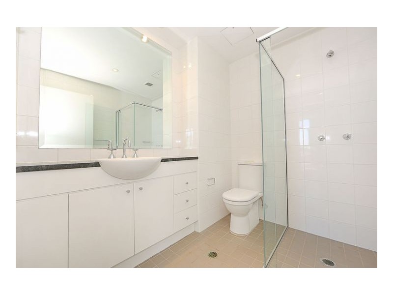 211/221 Sydney Park Rd, Erskineville NSW 2043