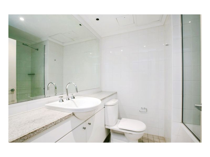 211/221 Sydney Park Rd, Erskineville NSW 2043