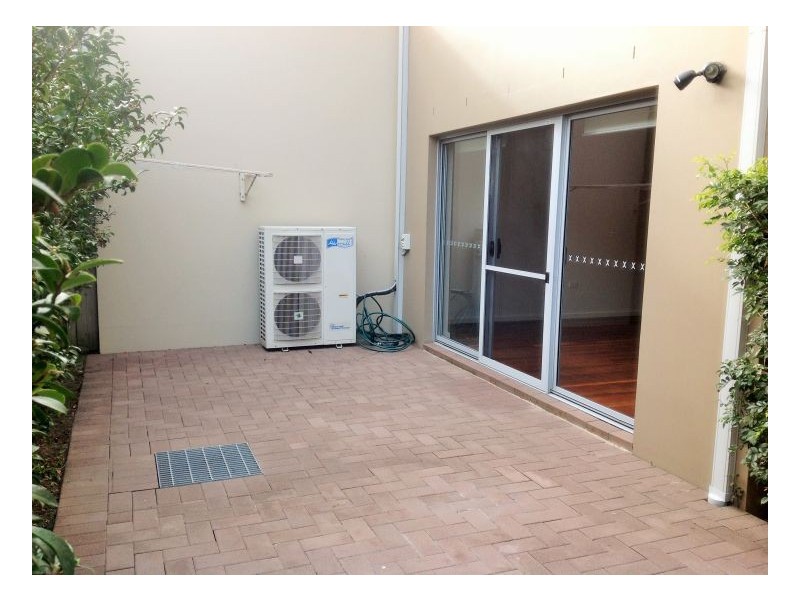 Town House 2 / 2 Chester Ave, Maroubra NSW 2035