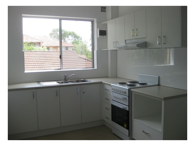 2/80 The Esplanade, Guildford NSW 2161