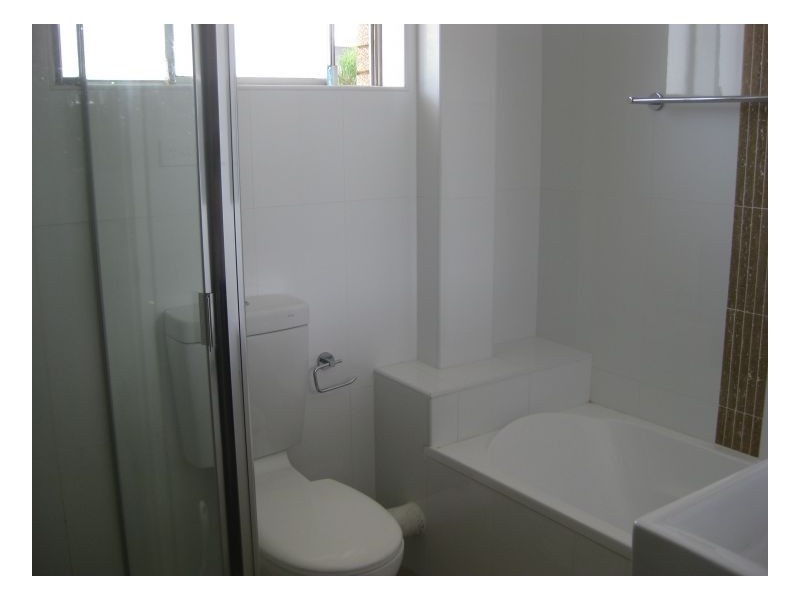 2/80 The Esplanade, Guildford NSW 2161