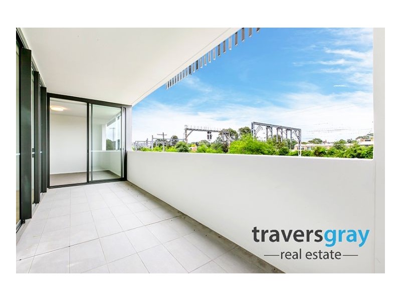 A303 / 33 Bridge street, Erskineville NSW 2043