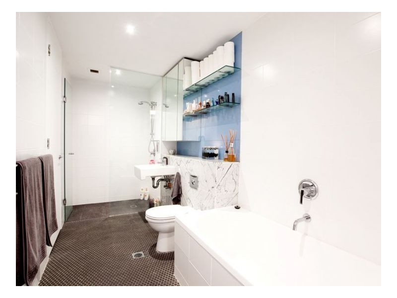 2311/4 Sterling Circuit, Camperdown NSW 2050