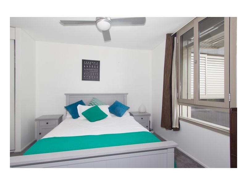 2311/4 Sterling Circuit, Camperdown NSW 2050