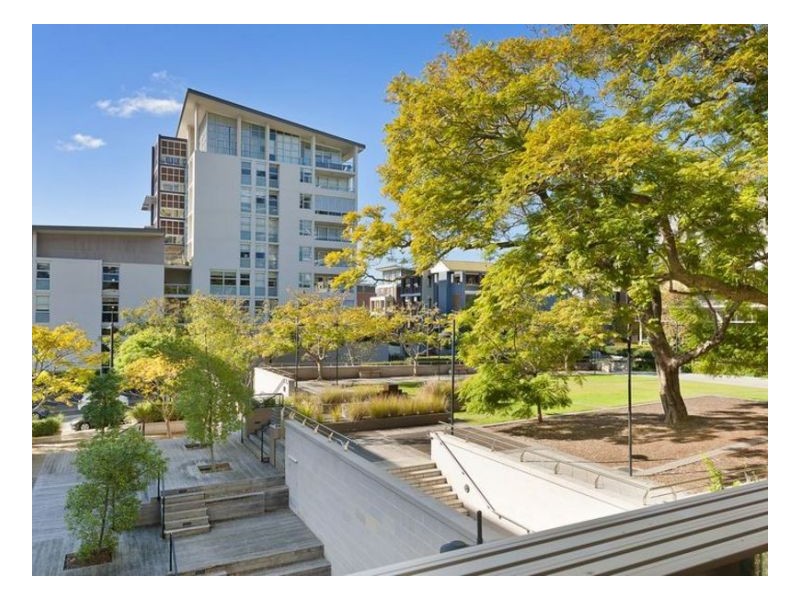 2311/4 Sterling Circuit, Camperdown NSW 2050