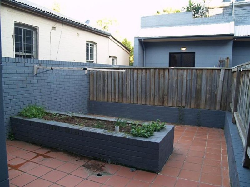 216 Henderson Road, Erskineville NSW 2043