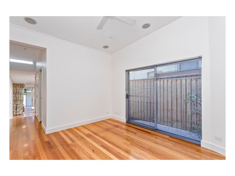 112 Rochford St., Erskineville NSW 2043