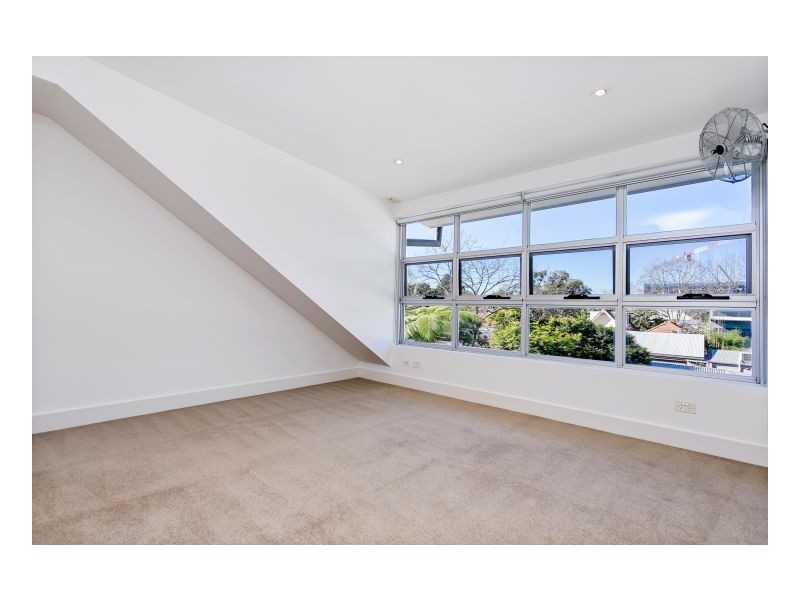 112 Rochford St., Erskineville NSW 2043