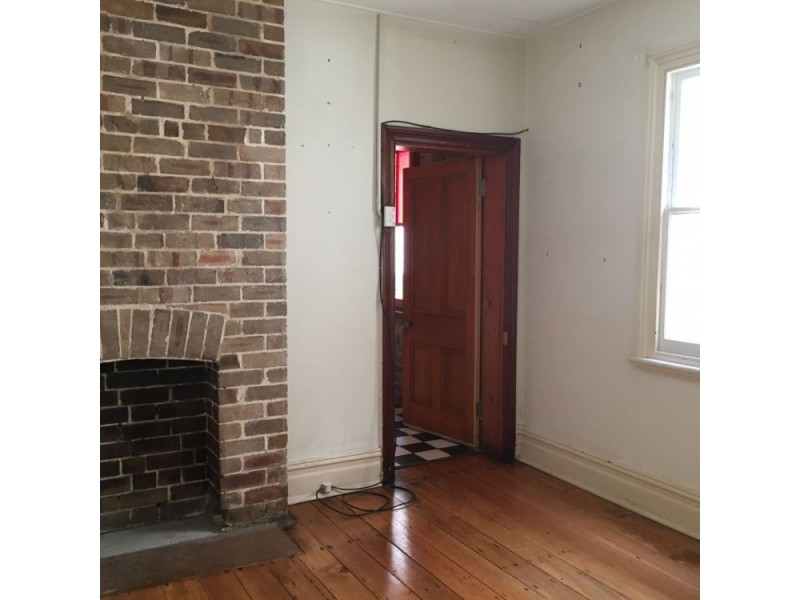 64 May Street, St Peters NSW 2044