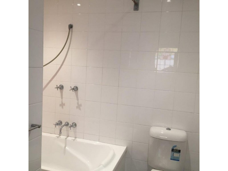 64 May Street, St Peters NSW 2044