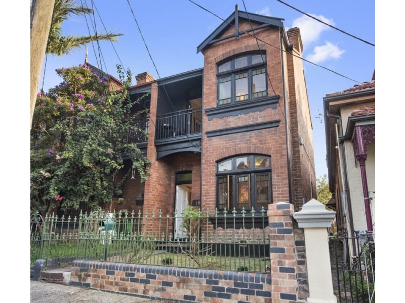 18 Cavendish Street, Enmore NSW 2042