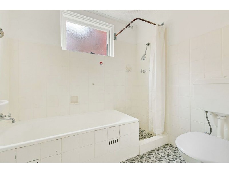 1/5 St Jude Crescent, Belmore NSW 2192