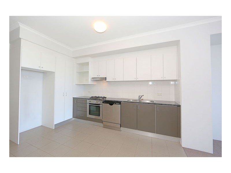 211/221 Sydney Park Rd, Erskineville NSW 2043