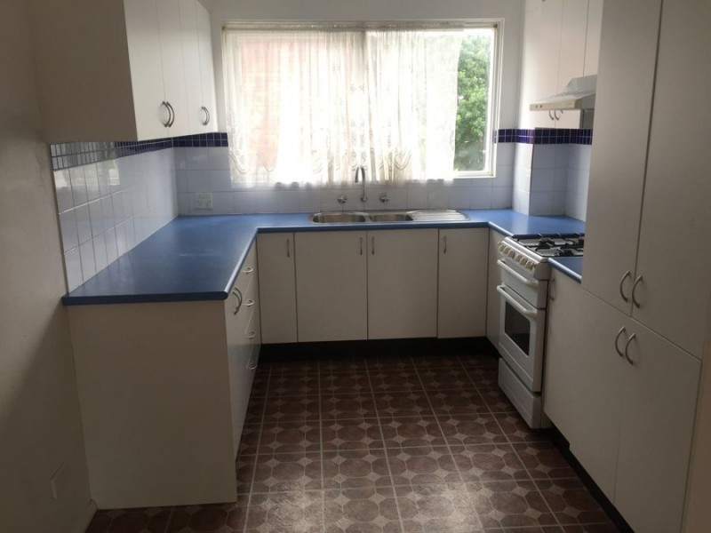 1/4 St Judes Crescent, Campsie NSW 2194