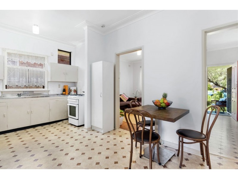 39 Napoleon Street, Riverwood NSW 2210