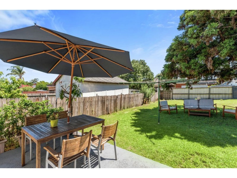 39 Napoleon Street, Riverwood NSW 2210