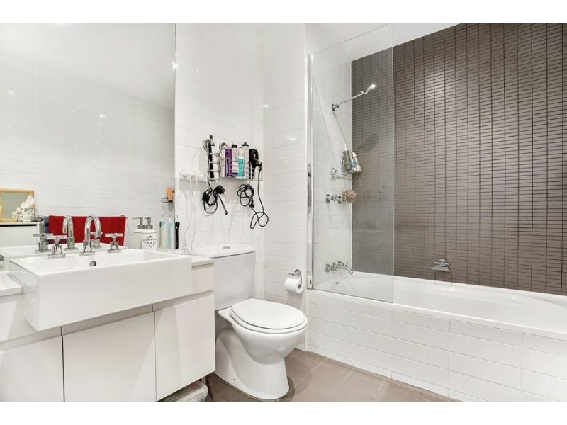 18/21 Coulson Street, Erskineville NSW 2043