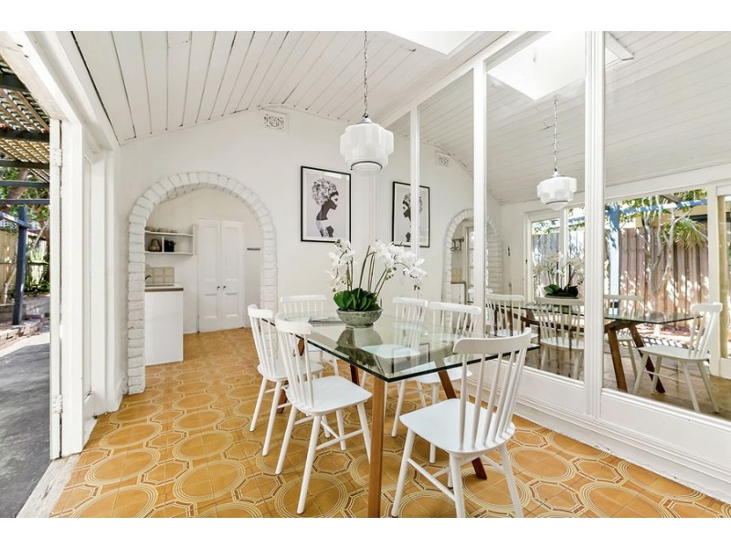 6 Lynch Avenue, Enmore NSW 2042