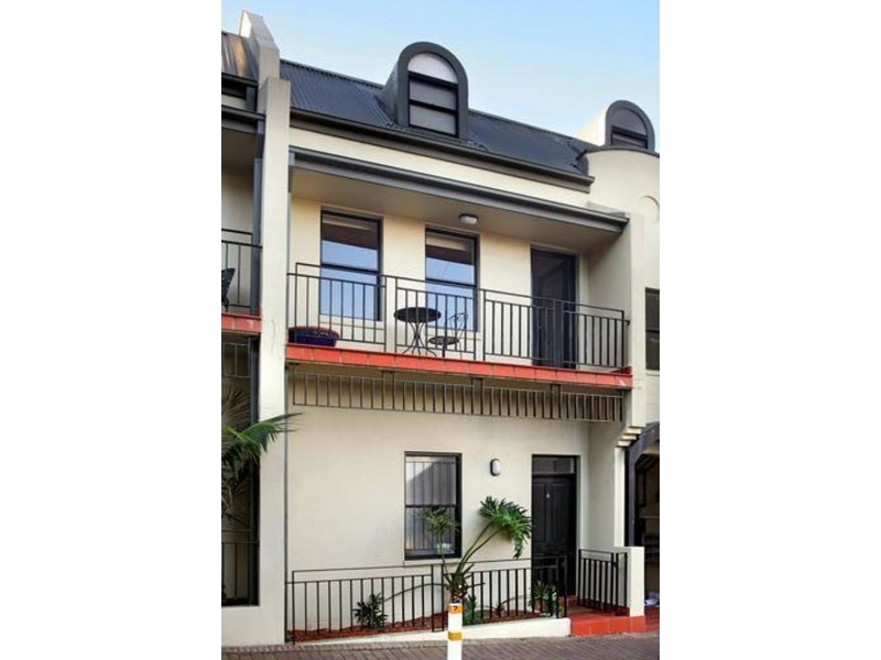 4/2-18 Newman Street, Newtown NSW 2042