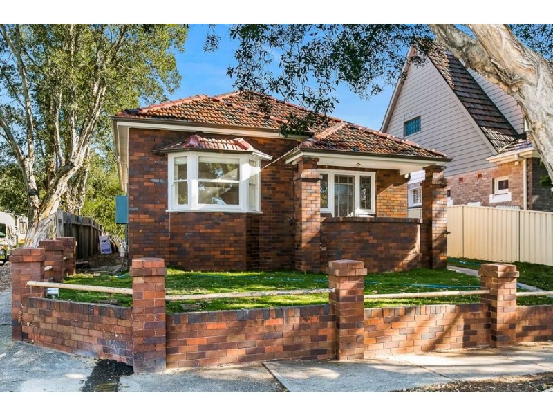 14 Chelmsford Ave, Botany NSW 2019