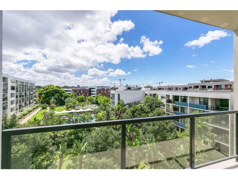 551/221 Sydney Park Road, Erskineville NSW 2043