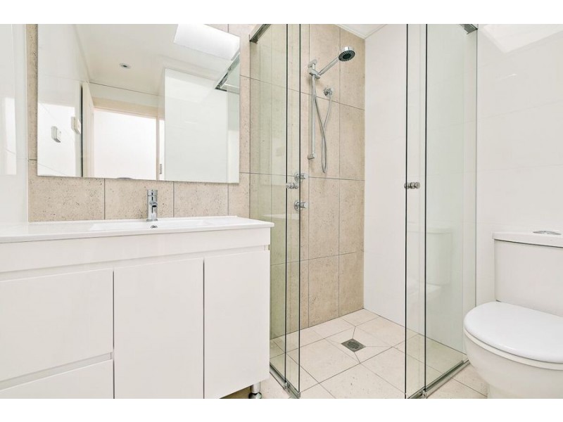 76 May St, St Peters NSW 2044
