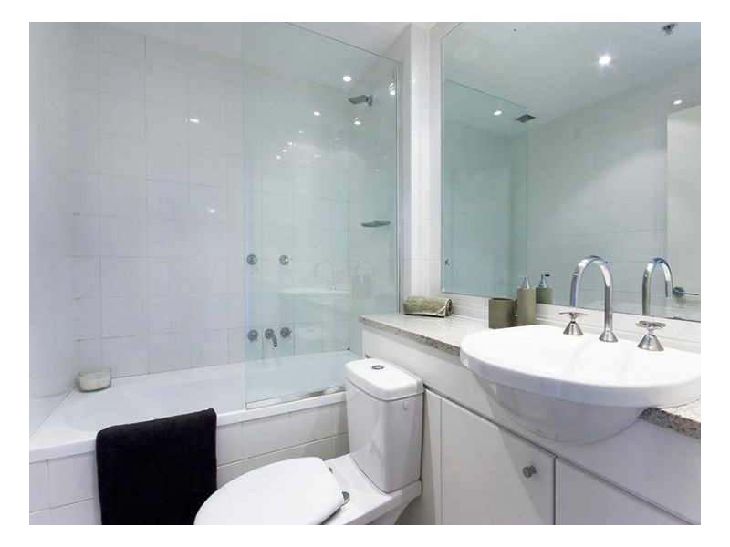 U1304/221-229 Sydney Park Rd, Erskineville NSW 2043